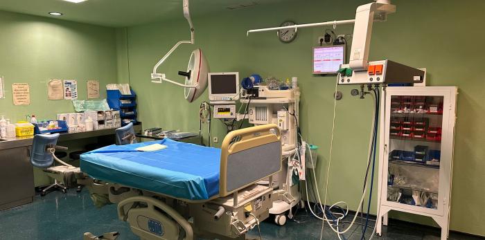 Área de paritorios del Hospital Clínico Universitario Lozano Blesa durante la visita guiada organizada para mujeres embarazadas y sus acompañantes.