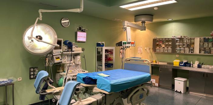 Área de paritorios del Hospital Clínico Universitario Lozano Blesa durante la visita guiada organizada para mujeres embarazadas y sus acompañantes.