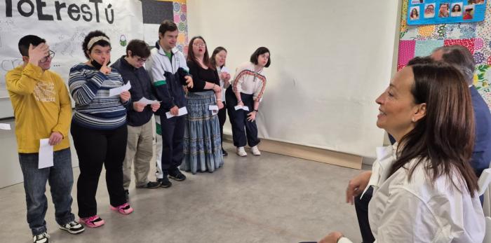 La Consejera en funciones ha visitado Fundación Down Zaragoza este viernes, jornada previa al Día mundial de las personas con síndrome de Down