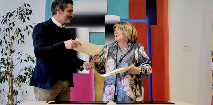 El protocolo se ha firmado hoy en la sede del Departamento de Educación.