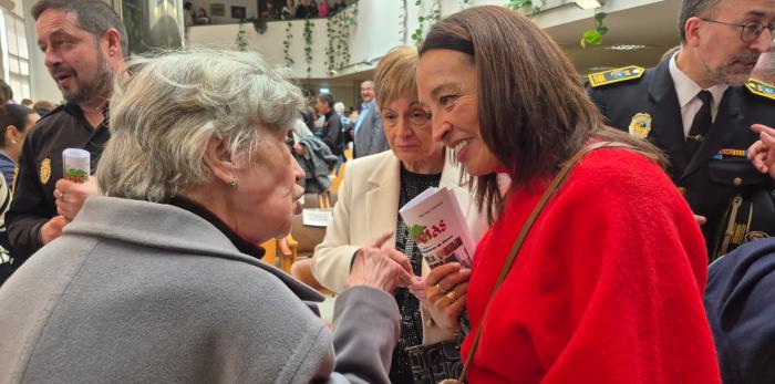 El Hogar Huesca ha celebrado este viernes cuatro décadas de comunidad y actividades para personas mayores