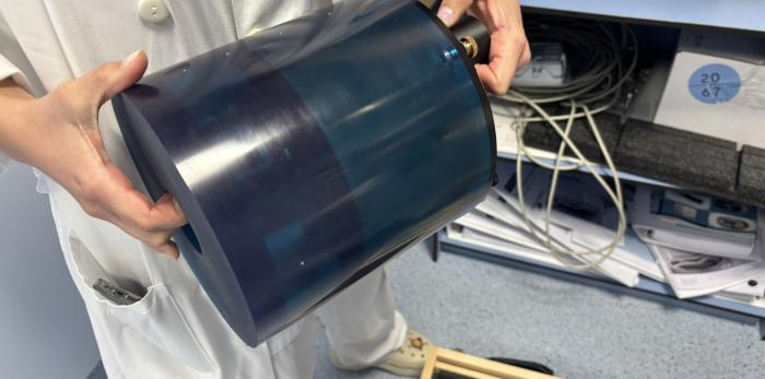 Dispositivo de control de calidad (Catphan) utilizado para verificar la precisión de las imágenes y el correcto funcionamiento de equipos como el TAC o los aceleradores lineales.