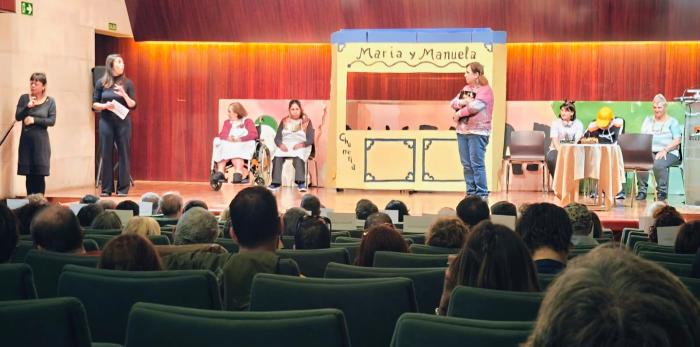 El acto institucional ha tenido lugar en el salón de actos de la Diputación Provincial de Huesca