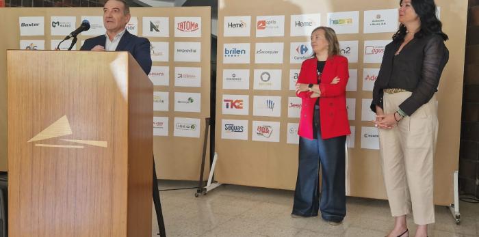 Visita de Luis Mallada a la Feria de Empleo