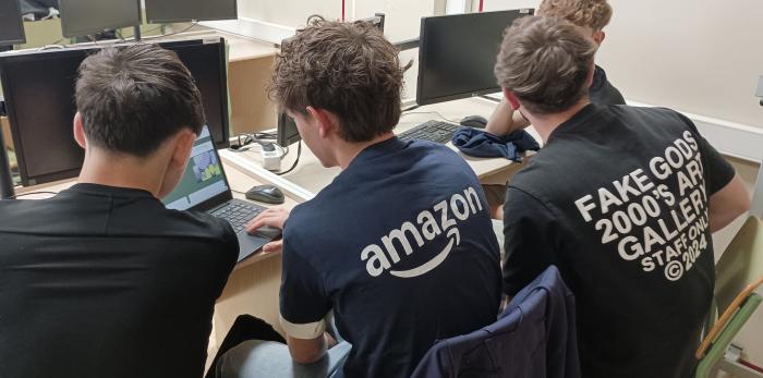 El colegio Salesianos de Zaragoza ha acogido el mayor hackathon de IA de Aragón