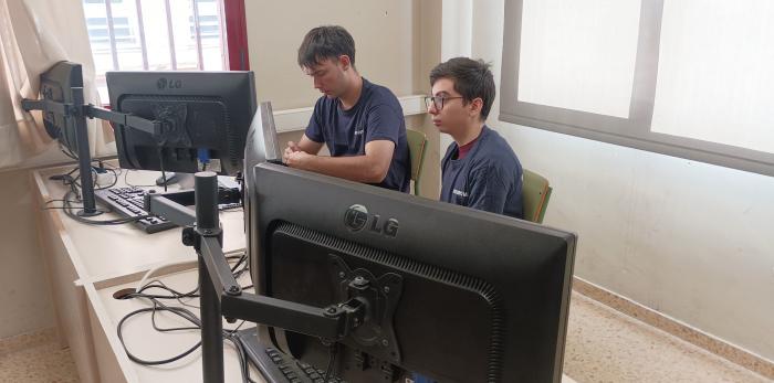 El colegio Salesianos de Zaragoza ha acogido el mayor hackathon de IA de Aragón