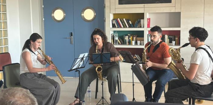 Imágenes del concierto a cargo de Musethica en el centro sanitario