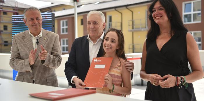 Acto de entrega de llaves de las primeras viviendas de La Merced.