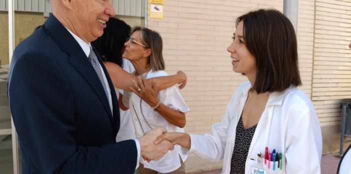 Visita del consejero de Sanidad y la alcaldesa de Huesca a la unidad de Oncología Radioterápica del Hospital Universitario San Jorge de Huesca