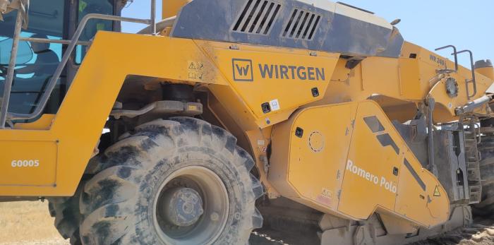 Obras en la A-230, en Castejón de Monegros.