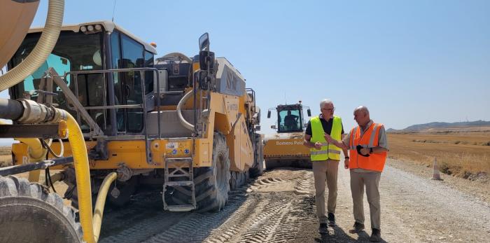 Obras en la A-230, en Castejón de Monegros.