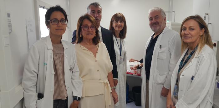 La unidad móvil de donación de plasma se instala, por primera vez, en el Hospital Clínico Universitario de Zaragoza