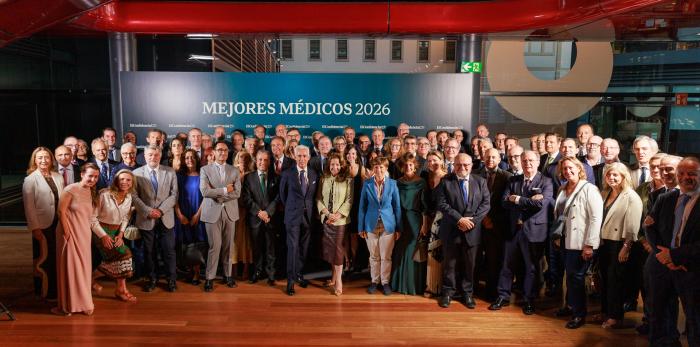 La doctora García Mur ha sido distinguida por El Confidencial como mejor médico 2026