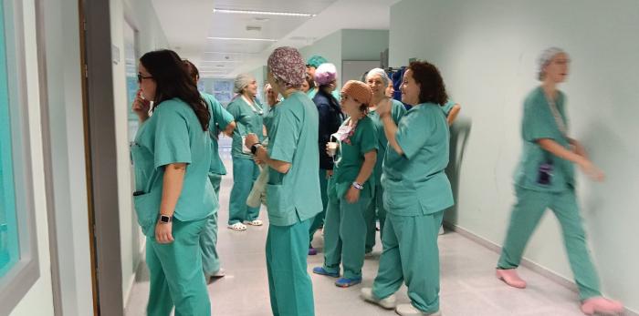 Los trabajadores sanitarios deben vacunarse para proteger su propia salud y evitar transmitir infecciones graves a los pacientes vulnerables
