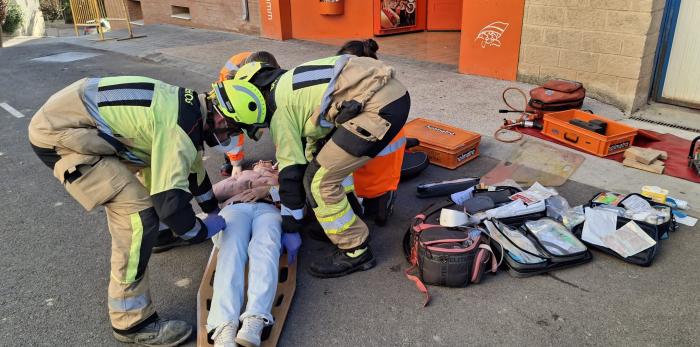 Simulacro de accidente tráfico en II Feria de la Salud Monegros Centro
