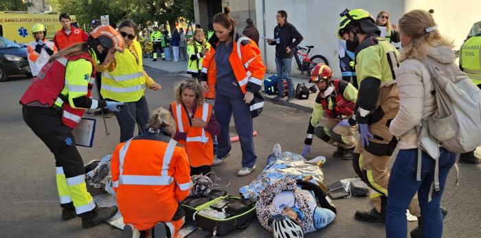 Simulacro de accidente tráfico en II Feria de la Salud Monegros Centro
