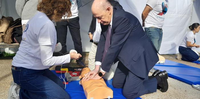 El consejero de Sanidad asiste al Día de la Parada Cardiaca, en el campus de San Francisco de la Universidad de Zaragoza