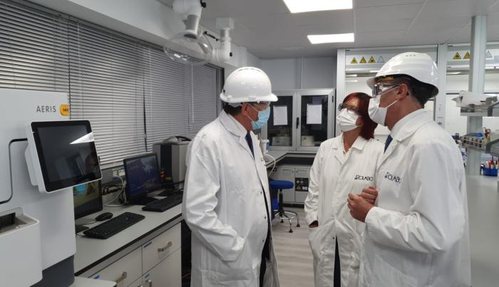 Aliaga visita la empresa Rolabo