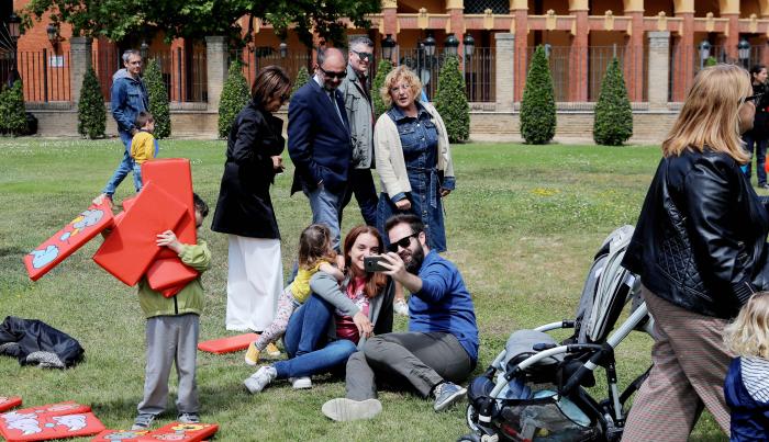 Lambán participa en la celebración del Día Internacional de las familias