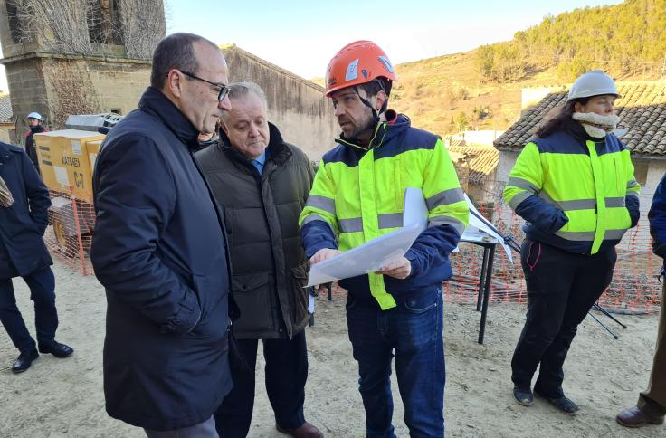 Visita a la muralla de Uncastillo
