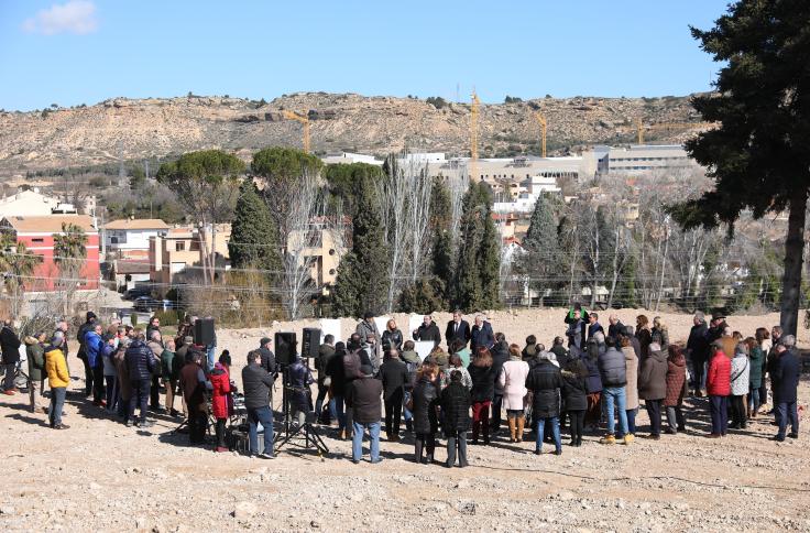 Primera piedra de la residencia de mayores de Alcañiz