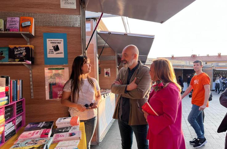 Mayte Pérez, en la Feria del Libro y el Cómic de Teruel de 2023