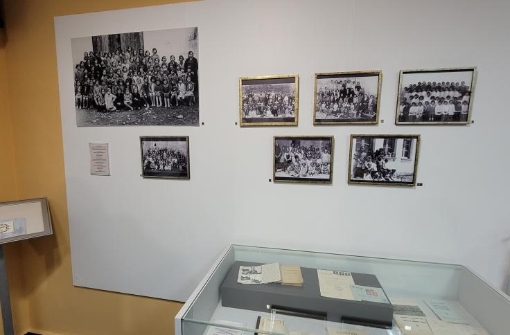 Inauguración de la exposición 'La educación de las niñas'