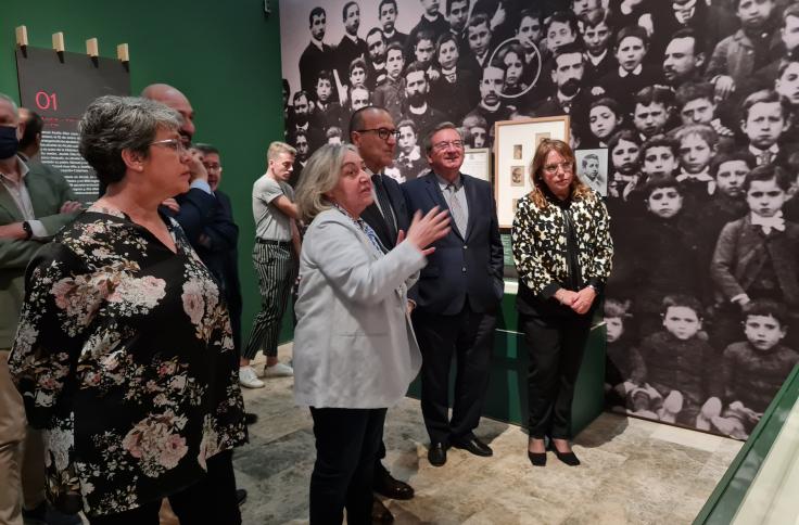 Visita institucional a la exposición de Azaña