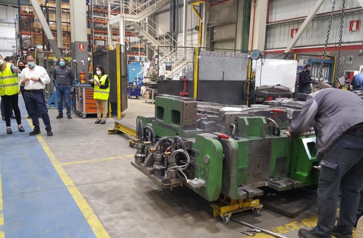 Visita a la empresa Magna Automotive en Pedrola