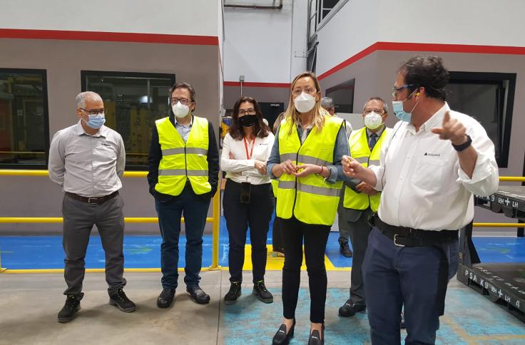 Visita a la empresa Magna Automotive en Pedrola