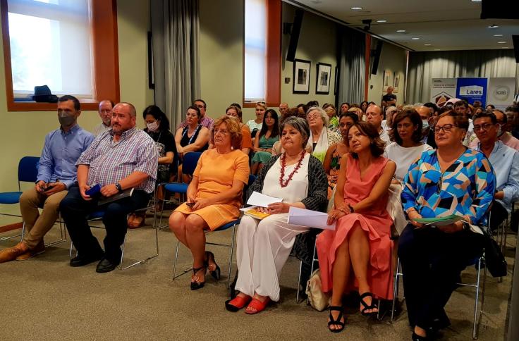 Presentación Proyecto Atención Centrada en la Persona. Fundación Pilares y Lares Asociación