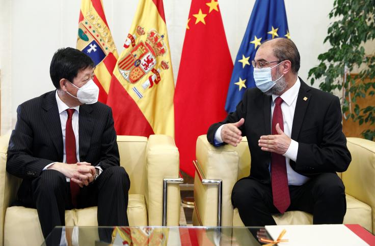 El Presidente de Aragón recibe al embajador de China en España