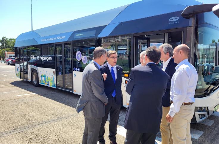 Aliaga visita CAF