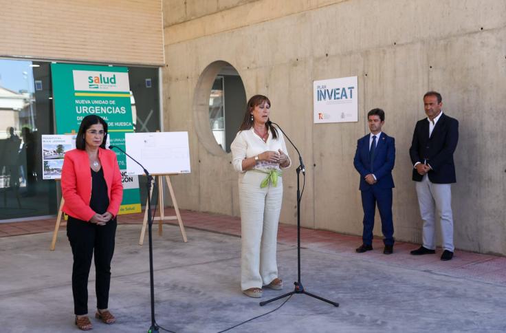 La consejera de Sanidad y la ministra Darias visitan el Hospital San Jorge de Huesca