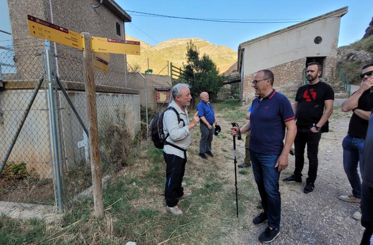 El consejero de Educación, Cultura y Deporte del Gobierno de Aragón, Felipe Faci, en el Parque Cultural del Río Martín