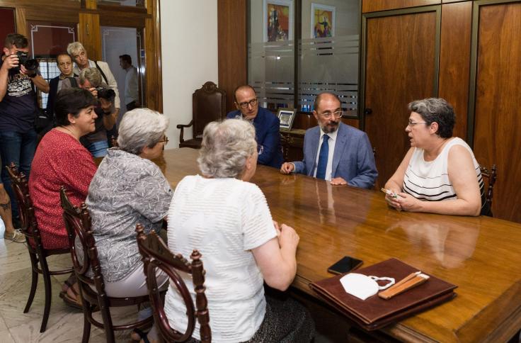 Javier Lambán visita la iglesia de la Mantería