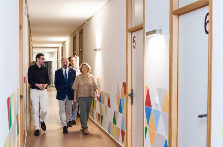 El presidente Javier Lambán visita el fin de obras de la residencia de estudiantes Baltasar Gracián del IAJ