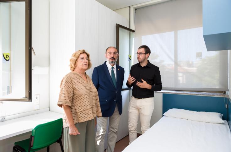 El presidente Javier Lambán visita el fin de obras de la residencia de estudiantes Baltasar Gracián del IAJ