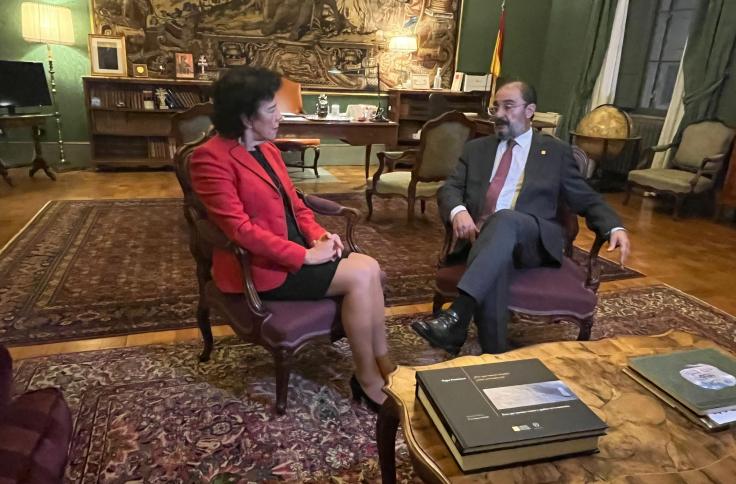 Reunión del presidente Lambán con la embajadora de España ante la Santa Sede, Isabel Celaá