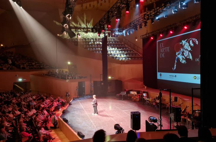 Presentación de la gala por la directora general de Patrimonio Cultural