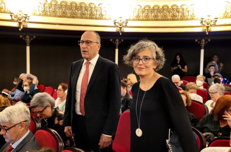 Felipe Faci asiste a la representación de "El barbero de Sevilla". Teatro Principal de Zaragoza. II Temporada de Lírica y Danza