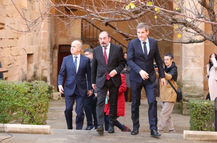 El Rey Felipe VI inaugura en Alcañiz la exposición "Territorios 5X50" en la clausura del 50 aniversario de la UNED