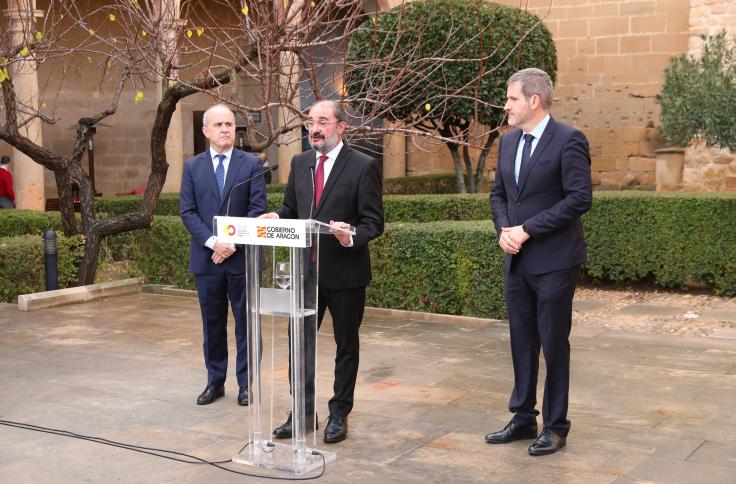 El Rey Felipe VI inaugura en Alcañiz la exposición "Territorios 5X50" en la clausura del 50 aniversario de la UNED