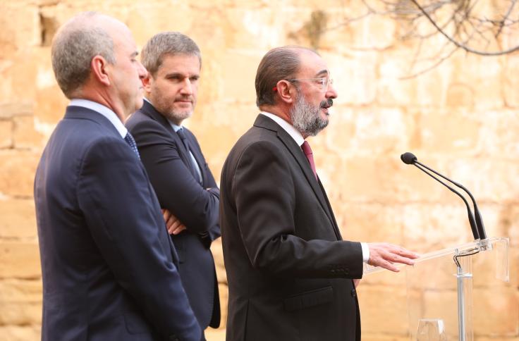 El Rey Felipe VI inaugura en Alcañiz la exposición "Territorios 5X50" en la clausura del 50 aniversario de la UNED