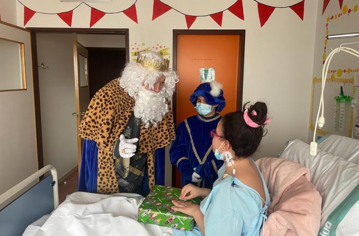 Visita de los Reyes Magos al Hospital Infantil