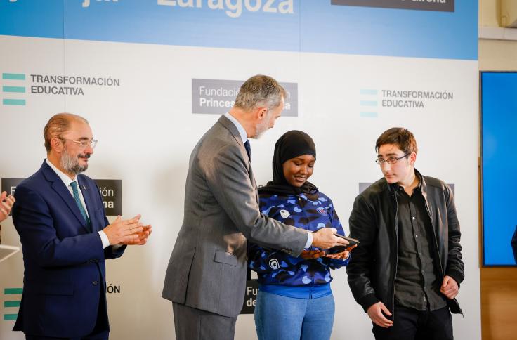 El IES Ramón y Cajal de #Zaragoza recibe el Premio Escuela del año 2021 de la Fundación Princesa de Girona por su modelo inclusivo y de integración