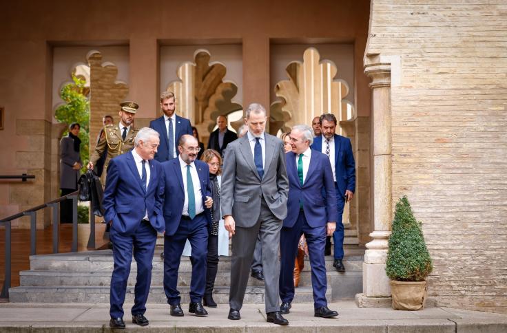 El Rey Felipe VI ha presidido el acto conmemorativo del 25 aniversario de la restauración del Palacio de la Aljafería