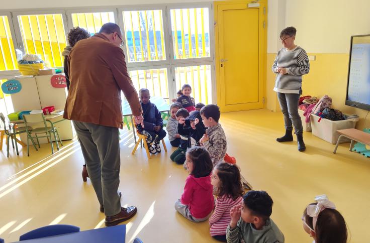 El consejero de Educación visita el nuevo CEIP Ricardo Mur de Casetas