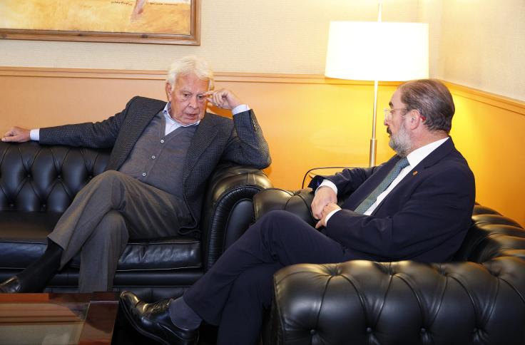 Felipe González y Javier Lambán inauguran el foro ‘El desafío de los grandes incendios forestales. Impactos en el territorio’