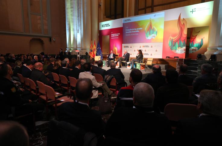 Felipe González y Javier Lambán inauguran el foro ‘El desafío de los grandes incendios forestales. Impactos en el territorio’